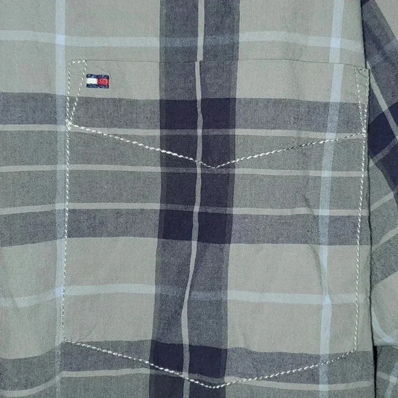 Tommy Hilfiger Custom Fit Purple & Gray Plaid Casual Button Up Shirt Mens Size L - Picture 3 of 11